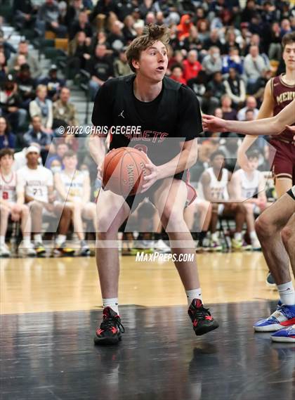 Thumbnail 1 in Ronald McDonald House Senior All-Star Game photogallery.