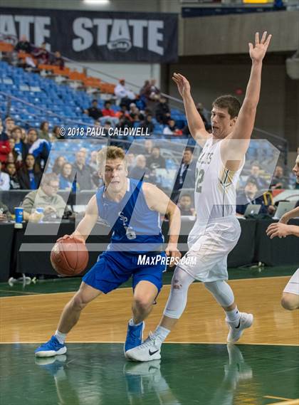 Thumbnail 3 in Seattle Prep vs. Timberline (WIAA 3A 1st Round Playoff) photogallery.