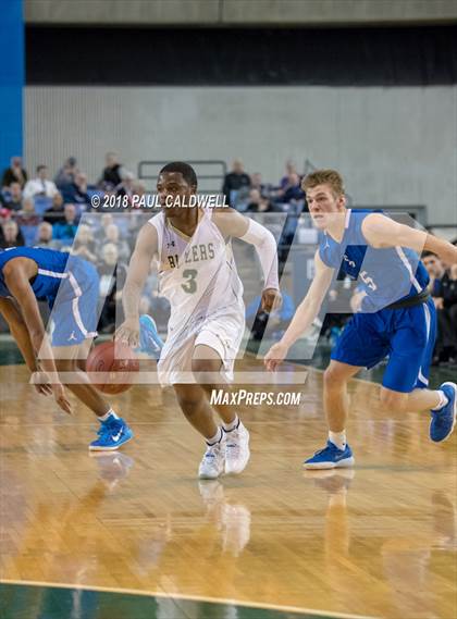 Thumbnail 3 in Seattle Prep vs. Timberline (WIAA 3A 1st Round Playoff) photogallery.