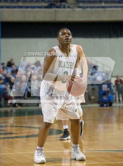 Thumbnail 3 in Seattle Prep vs. Timberline (WIAA 3A 1st Round Playoff) photogallery.