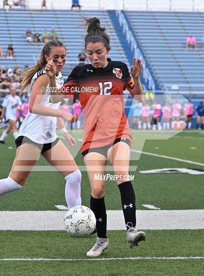 Thumbnail 2 in Rockwall vs Southlake Carroll (UIL 6A Girl Soccer State Final) photogallery.