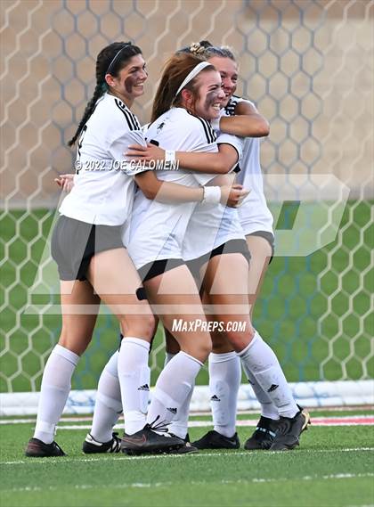 Thumbnail 3 in Rockwall vs Southlake Carroll (UIL 6A Girl Soccer State Final) photogallery.