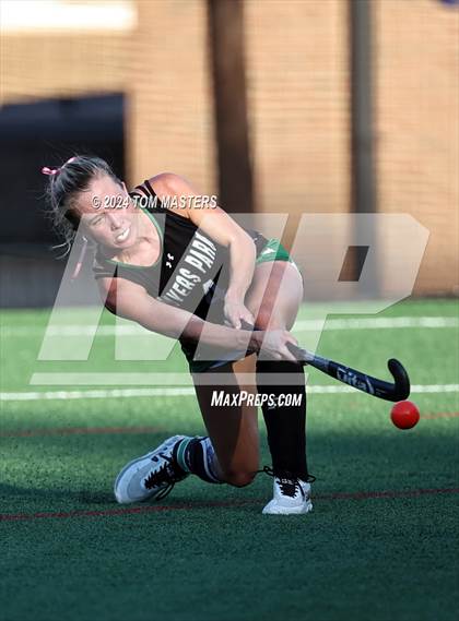 Thumbnail 1 in Myers Park @ Providence Day photogallery.