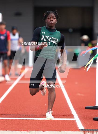 Thumbnail 3 in OSSAA 5A/6A - Owasso 2025 photogallery.