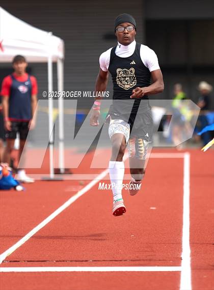 Thumbnail 3 in OSSAA 5A/6A - Owasso 2025 photogallery.