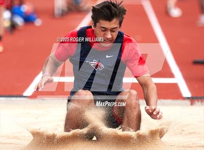 Thumbnail 1 in OSSAA 5A/6A - Owasso 2025 photogallery.