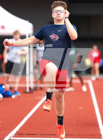Thumbnail 1 in OSSAA 5A/6A - Owasso 2025 photogallery.