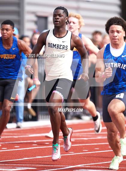 Thumbnail 2 in OSSAA 5A/6A - Owasso 2025 photogallery.