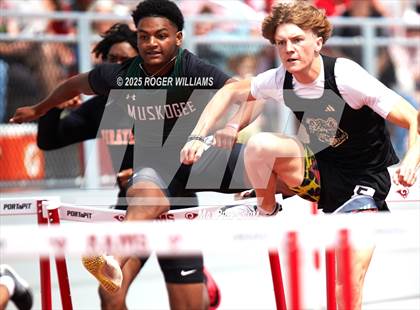 Thumbnail 1 in OSSAA 5A/6A - Owasso 2025 photogallery.