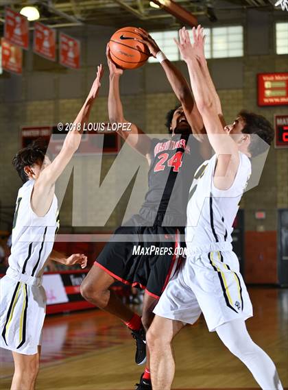 Thumbnail 1 in Capistrano Valley vs. Westchester (Nike Extravaganza) photogallery.