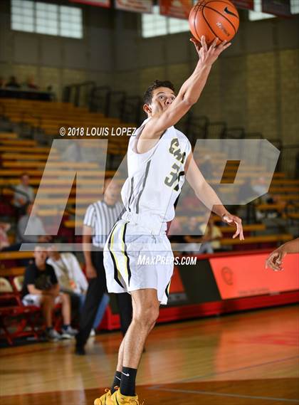 Thumbnail 3 in Capistrano Valley vs. Westchester (Nike Extravaganza) photogallery.
