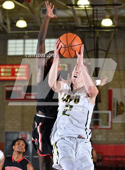 Thumbnail 2 in Capistrano Valley vs. Westchester (Nike Extravaganza) photogallery.
