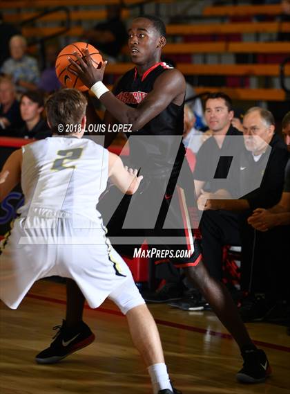 Thumbnail 1 in Capistrano Valley vs. Westchester (Nike Extravaganza) photogallery.