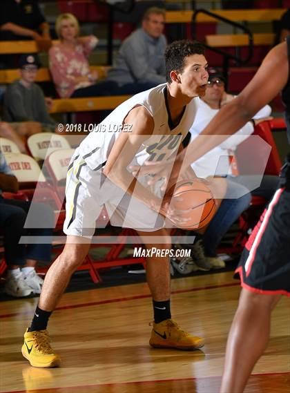 Thumbnail 1 in Capistrano Valley vs. Westchester (Nike Extravaganza) photogallery.