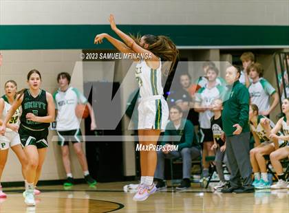 Thumbnail 2 in Skutt Catholic @ Pius X photogallery.