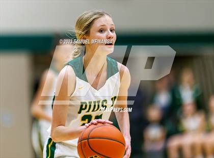 Thumbnail 2 in Skutt Catholic @ Pius X photogallery.