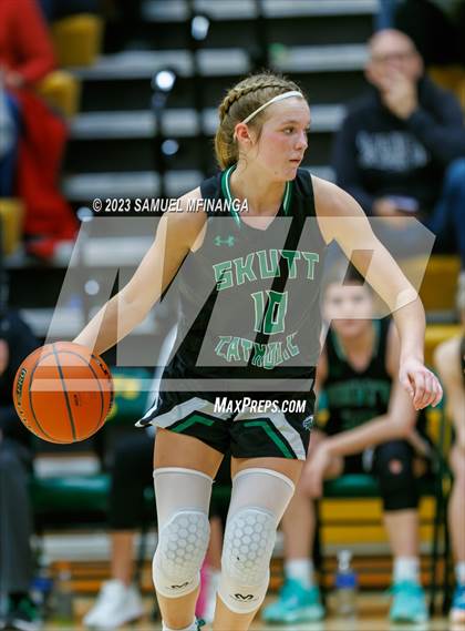 Thumbnail 3 in Skutt Catholic @ Pius X photogallery.