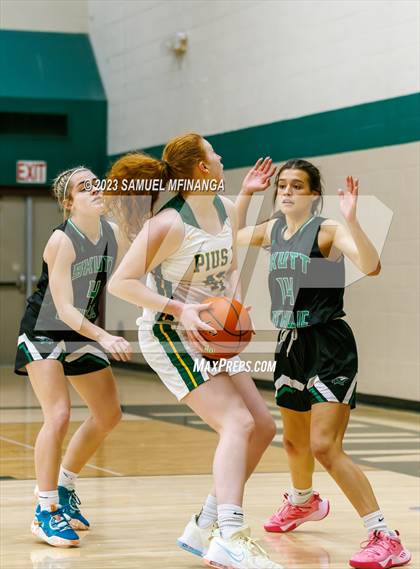 Thumbnail 1 in Skutt Catholic @ Pius X photogallery.