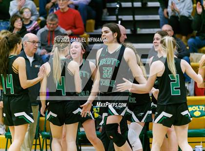 Thumbnail 1 in Skutt Catholic @ Pius X photogallery.