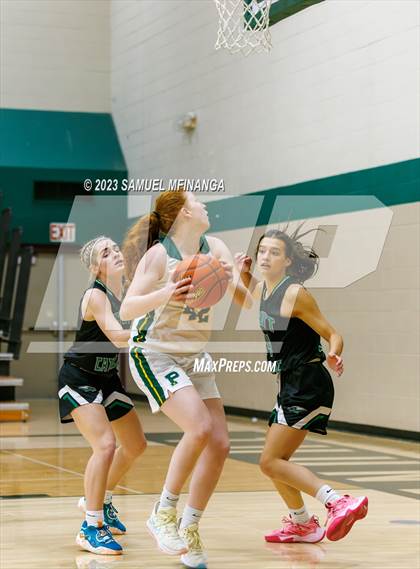Thumbnail 3 in Skutt Catholic @ Pius X photogallery.