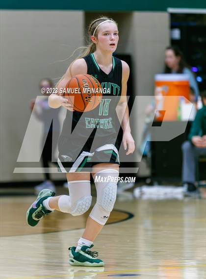 Thumbnail 3 in Skutt Catholic @ Pius X photogallery.