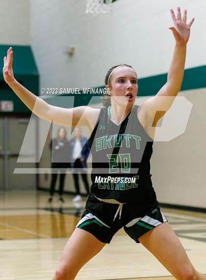 Thumbnail 1 in Skutt Catholic @ Pius X photogallery.