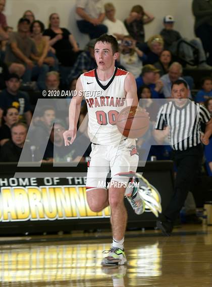 Thumbnail 2 in Mt. Shasta vs. East Nicolaus (CIF Northern Section D5 Final) photogallery.