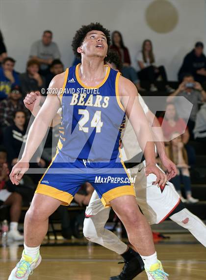Thumbnail 1 in Mt. Shasta vs. East Nicolaus (CIF Northern Section D5 Final) photogallery.