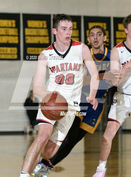 Thumbnail 2 in Mt. Shasta vs. East Nicolaus (CIF Northern Section D5 Final) photogallery.