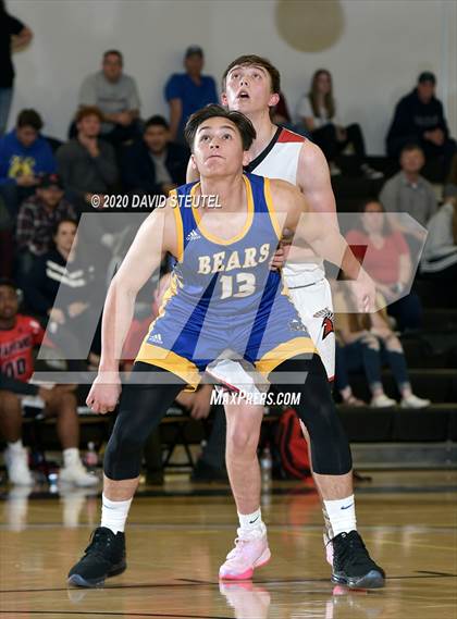 Thumbnail 3 in Mt. Shasta vs. East Nicolaus (CIF Northern Section D5 Final) photogallery.