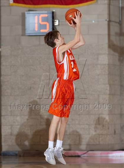 Thumbnail 1 in San Bernardino vs Huntington Park (MaxPreps Holiday Classic) photogallery.