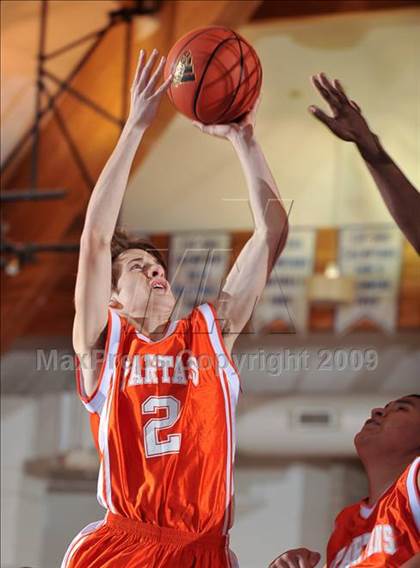 Thumbnail 1 in San Bernardino vs Huntington Park (MaxPreps Holiday Classic) photogallery.