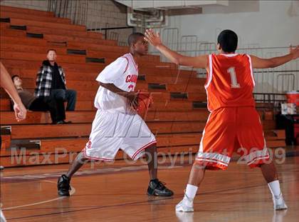 Thumbnail 3 in San Bernardino vs Huntington Park (MaxPreps Holiday Classic) photogallery.