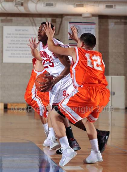 Thumbnail 1 in San Bernardino vs Huntington Park (MaxPreps Holiday Classic) photogallery.