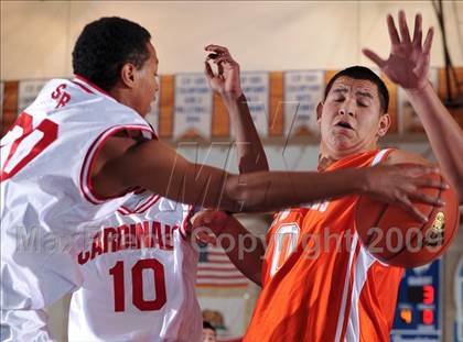 Thumbnail 3 in San Bernardino vs Huntington Park (MaxPreps Holiday Classic) photogallery.