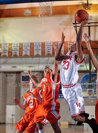 Thumbnail 3 in San Bernardino vs Huntington Park (MaxPreps Holiday Classic) photogallery.