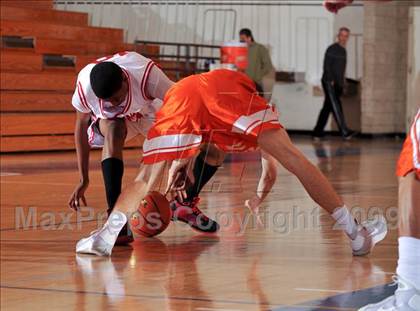 Thumbnail 1 in San Bernardino vs Huntington Park (MaxPreps Holiday Classic) photogallery.