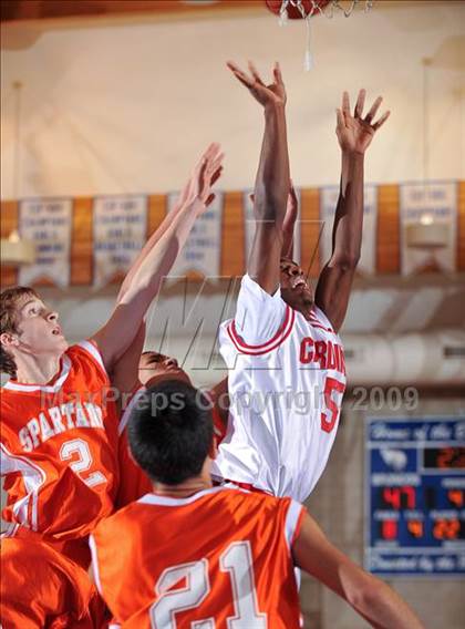 Thumbnail 1 in San Bernardino vs Huntington Park (MaxPreps Holiday Classic) photogallery.