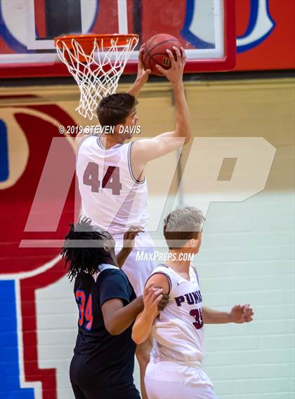 Thumbnail 3 in Serra vs. Perry  (Visit Mesa Basketball Challenge) photogallery.