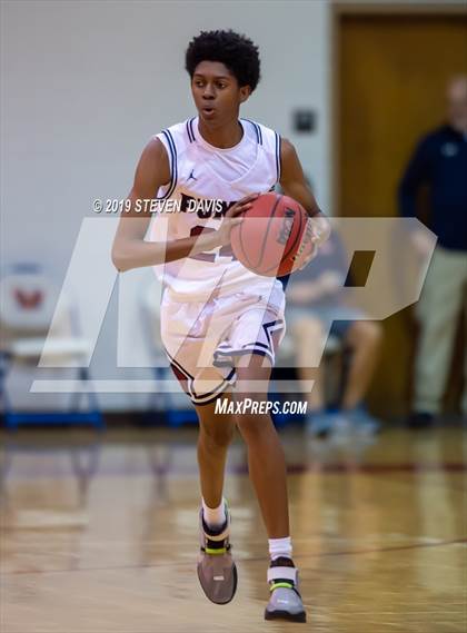 Thumbnail 2 in Serra vs. Perry  (Visit Mesa Basketball Challenge) photogallery.