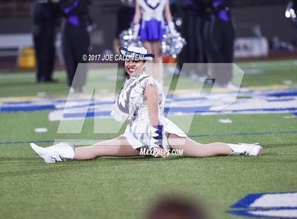 Thumbnail 3 in Angleton vs Highlands (Class 5A Div I Bidistrict) photogallery.