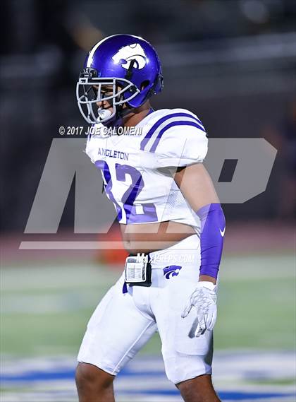 Thumbnail 1 in Angleton vs Highlands (Class 5A Div I Bidistrict) photogallery.