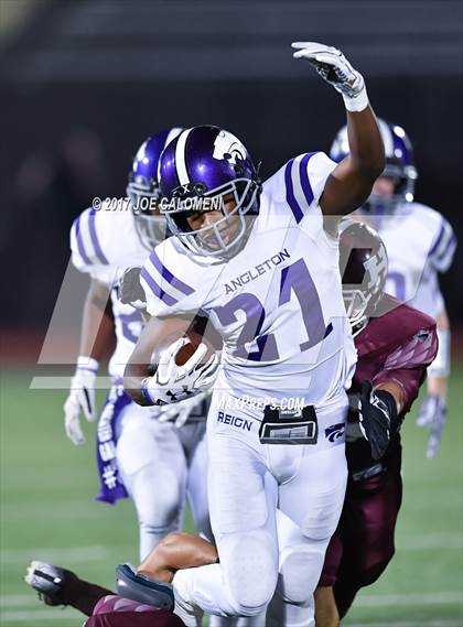 Thumbnail 3 in Angleton vs Highlands (Class 5A Div I Bidistrict) photogallery.