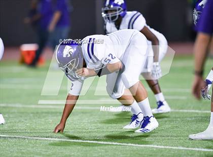 Thumbnail 1 in Angleton vs Highlands (Class 5A Div I Bidistrict) photogallery.