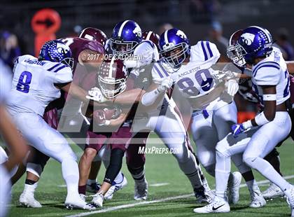 Thumbnail 3 in Angleton vs Highlands (Class 5A Div I Bidistrict) photogallery.
