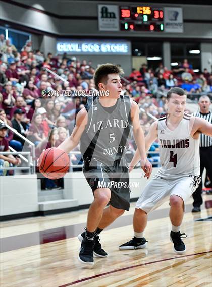 Thumbnail 2 in Kirby vs. Izard County (AAA 1A 2nd Round Playoff) photogallery.