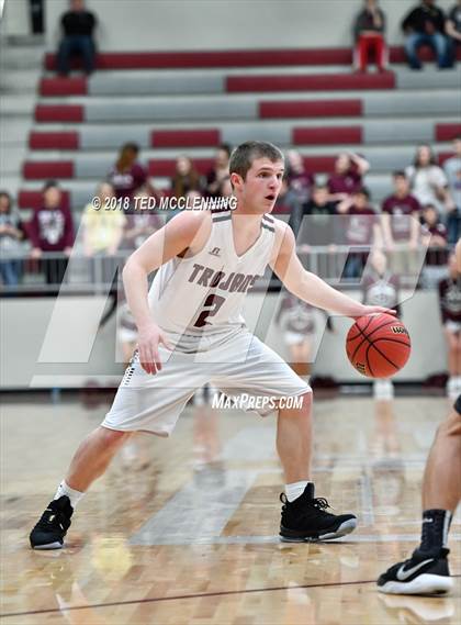 Thumbnail 2 in Kirby vs. Izard County (AAA 1A 2nd Round Playoff) photogallery.