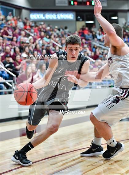 Thumbnail 3 in Kirby vs. Izard County (AAA 1A 2nd Round Playoff) photogallery.