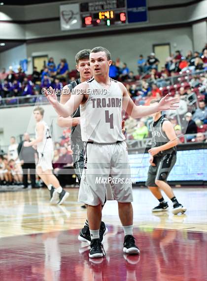 Thumbnail 1 in Kirby vs. Izard County (AAA 1A 2nd Round Playoff) photogallery.