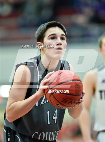Thumbnail 1 in Kirby vs. Izard County (AAA 1A 2nd Round Playoff) photogallery.